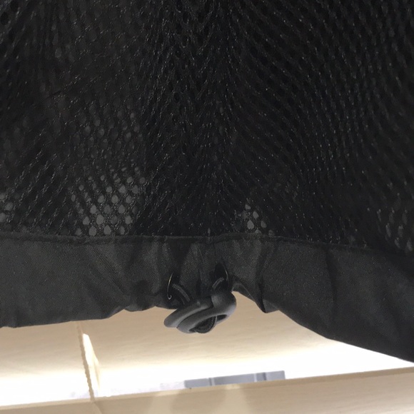 Windbreaker - Picture 5 of 5